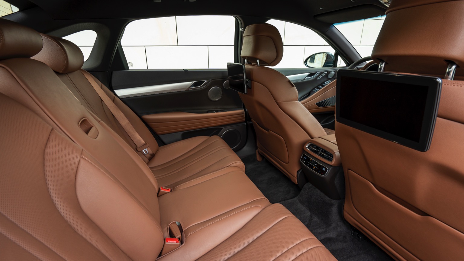 Vehicle Feature Picture