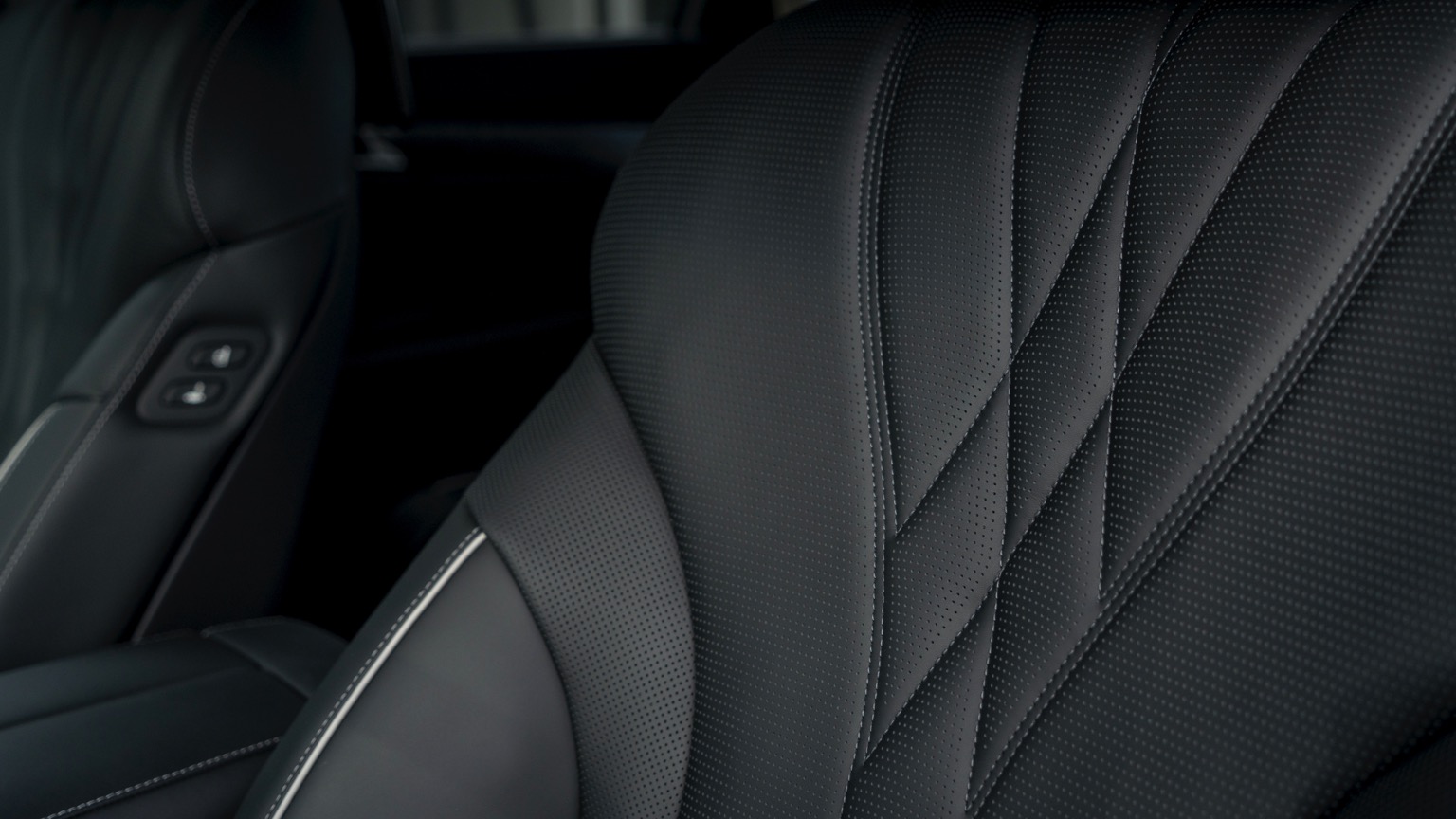 Vehicle Feature Picture