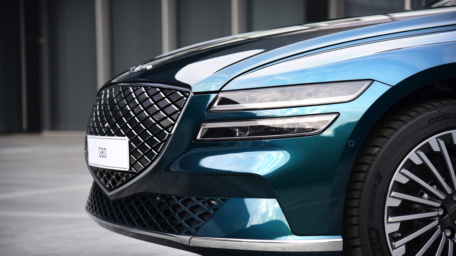 Vehicle Feature Picture