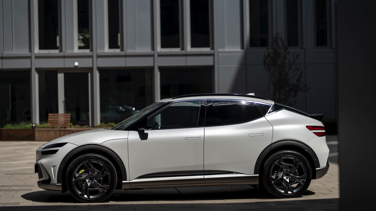 Vehicle Feature Picture