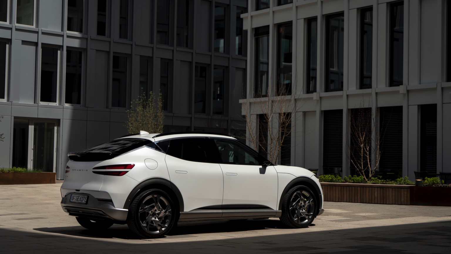 Vehicle Feature Picture