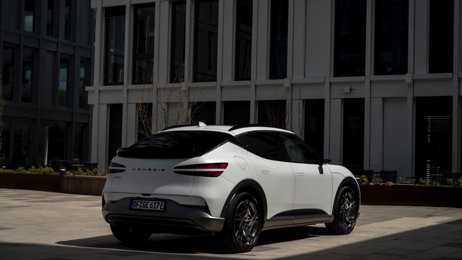 Vehicle Feature Picture