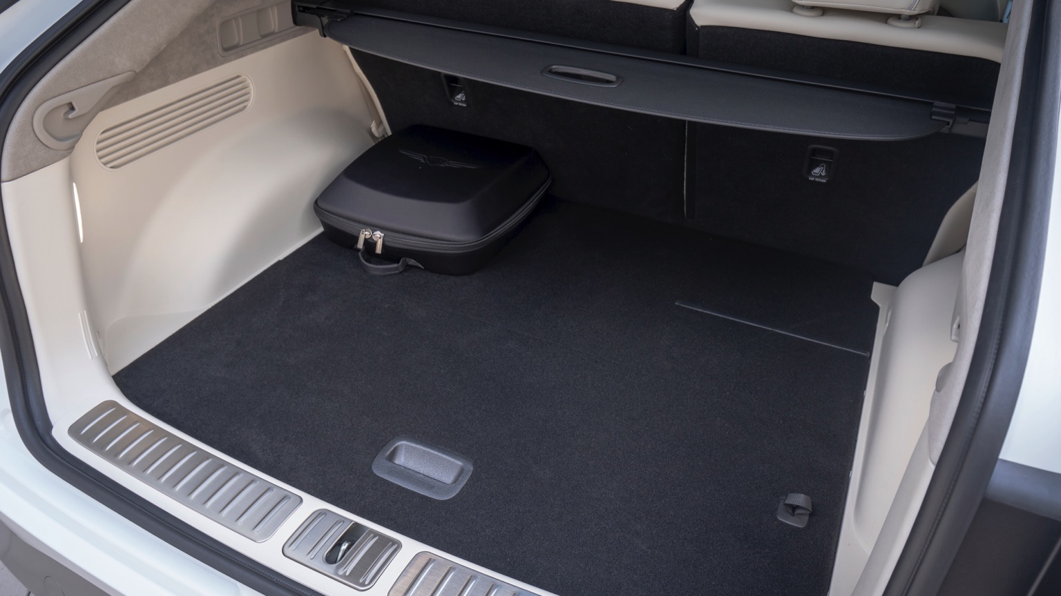 Vehicle Feature Picture