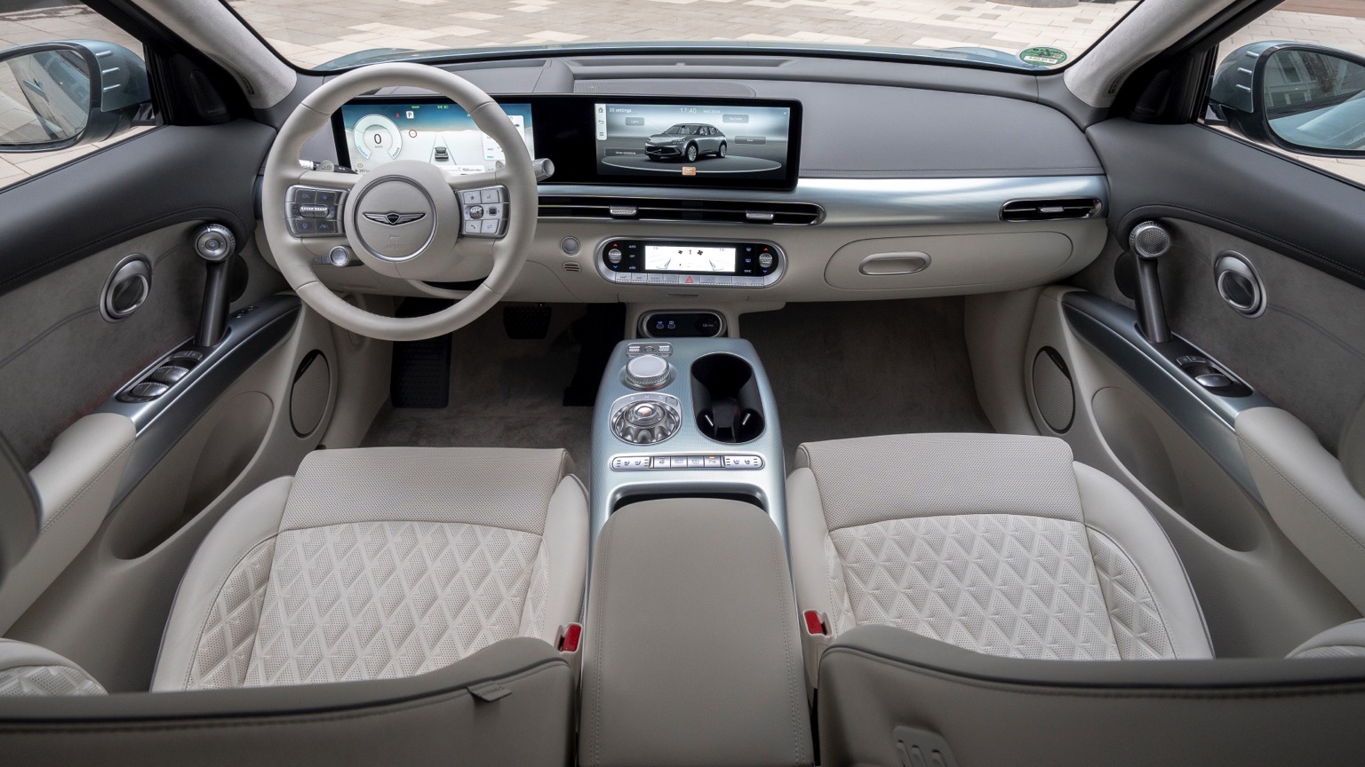 Vehicle Feature Picture