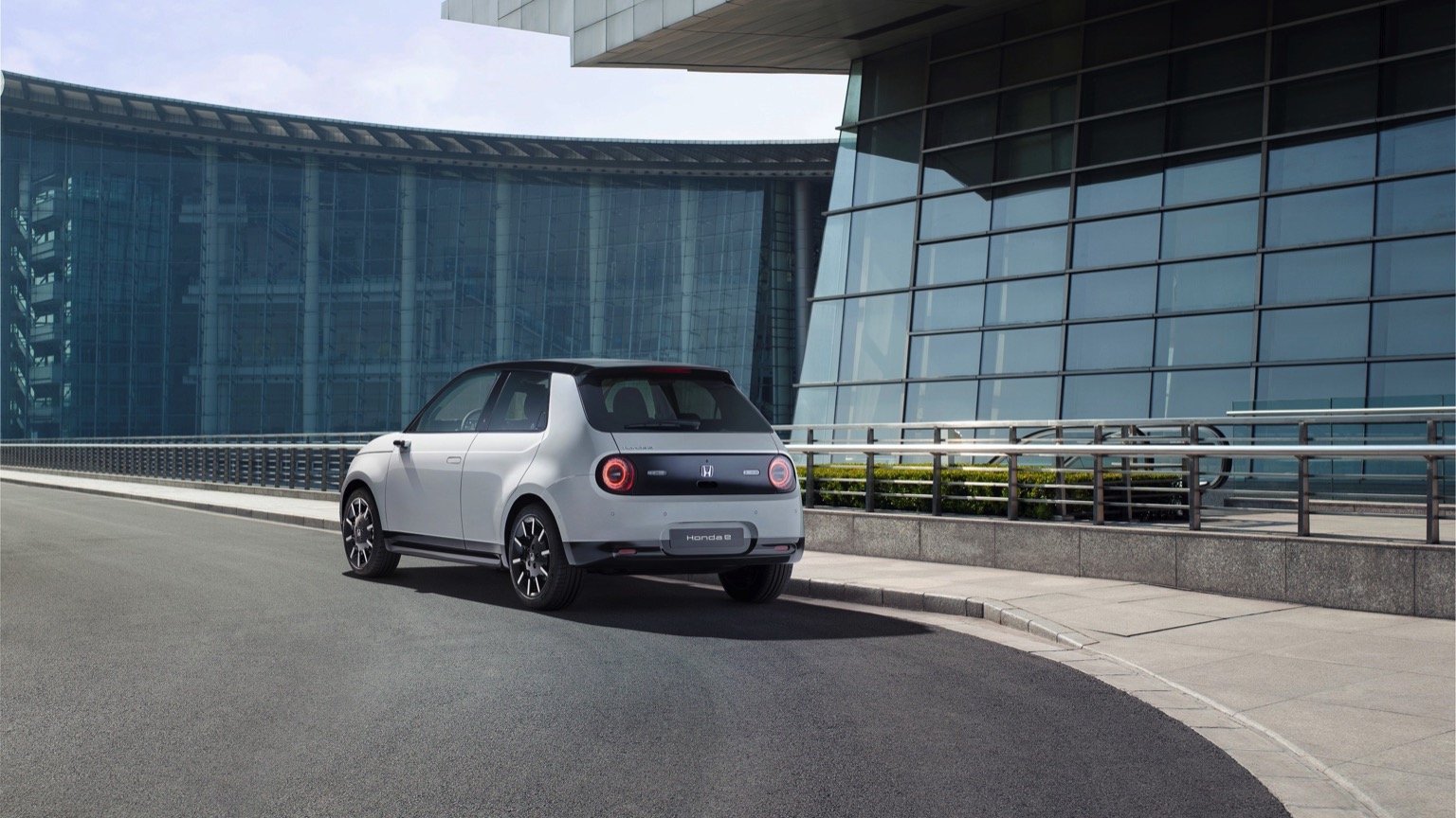 Vehicle Feature Picture