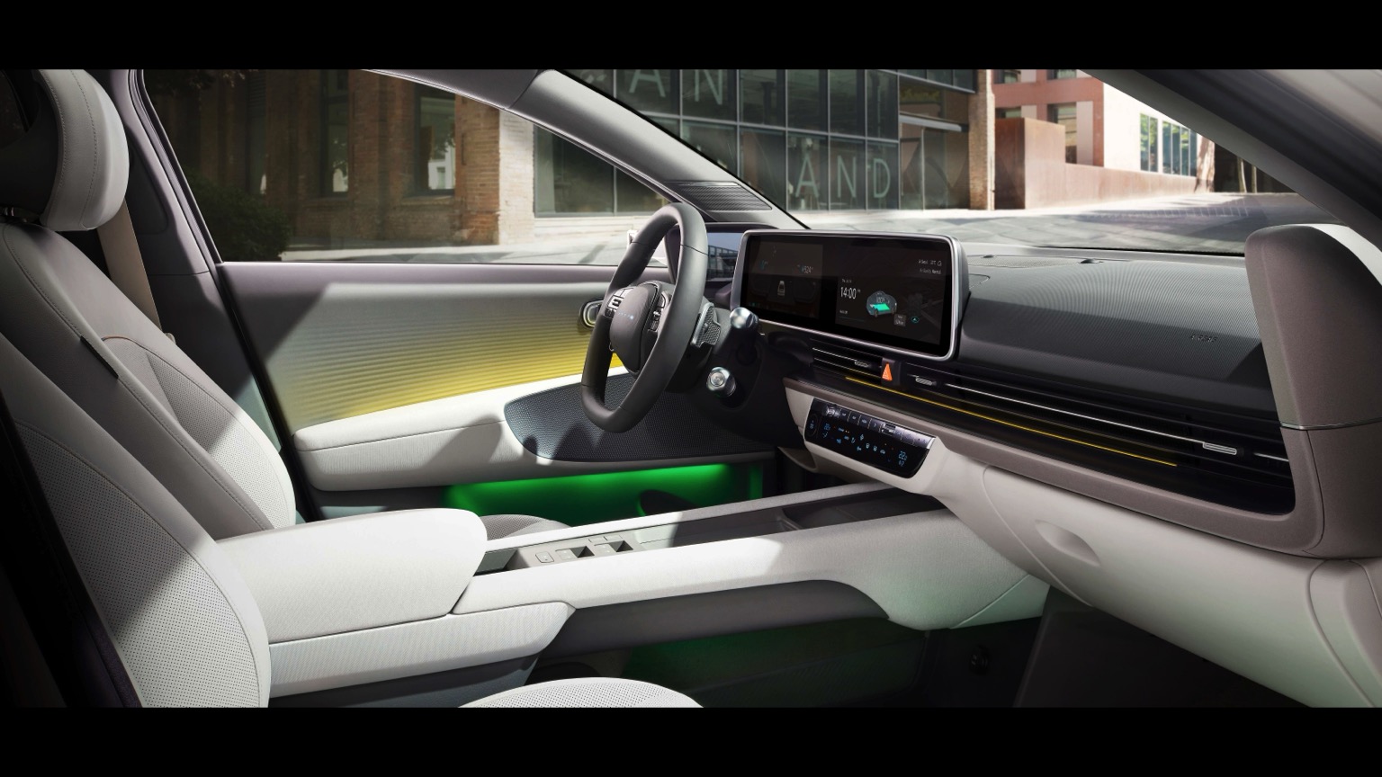 Vehicle Feature Picture