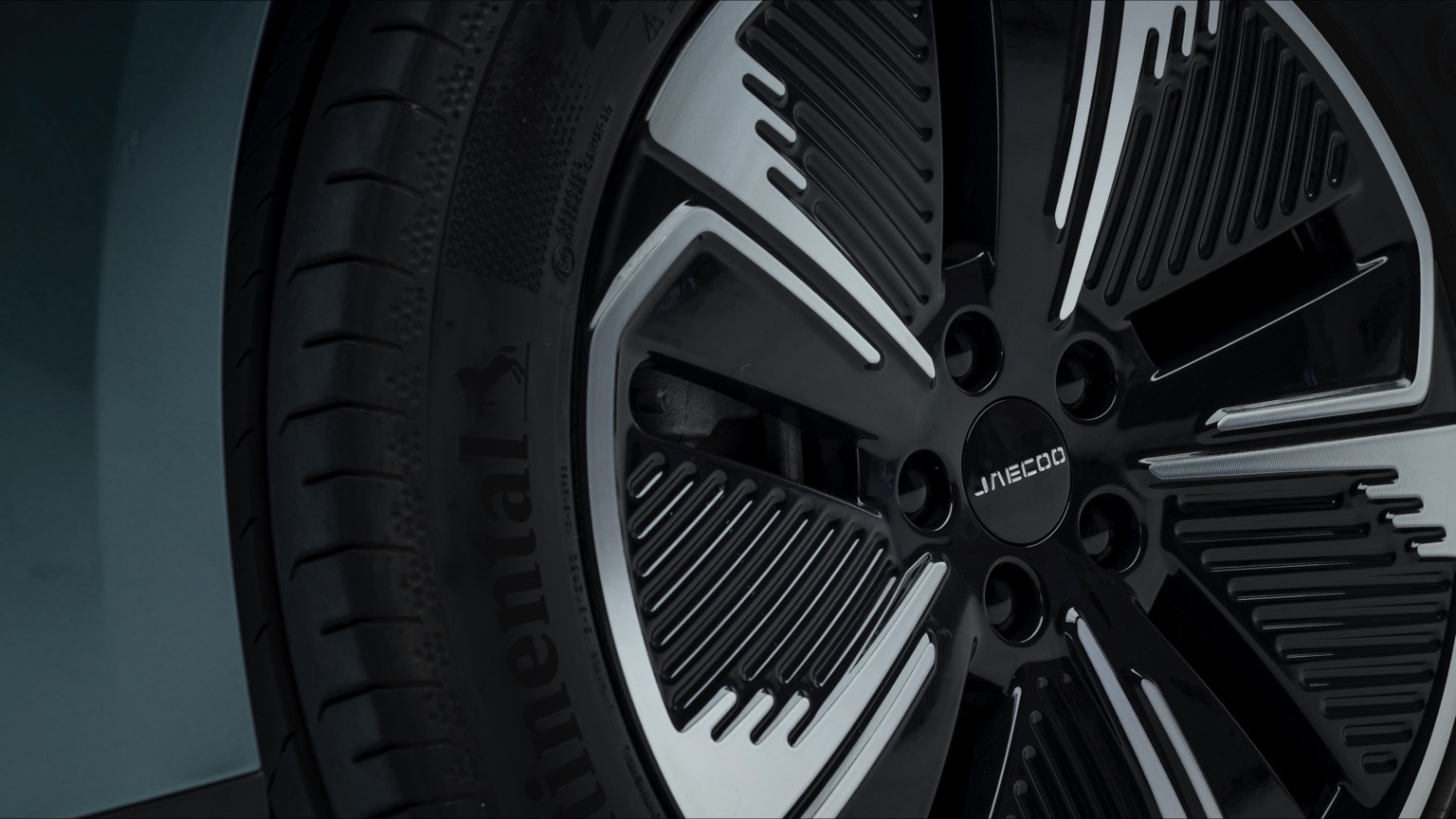 Vehicle Feature Picture