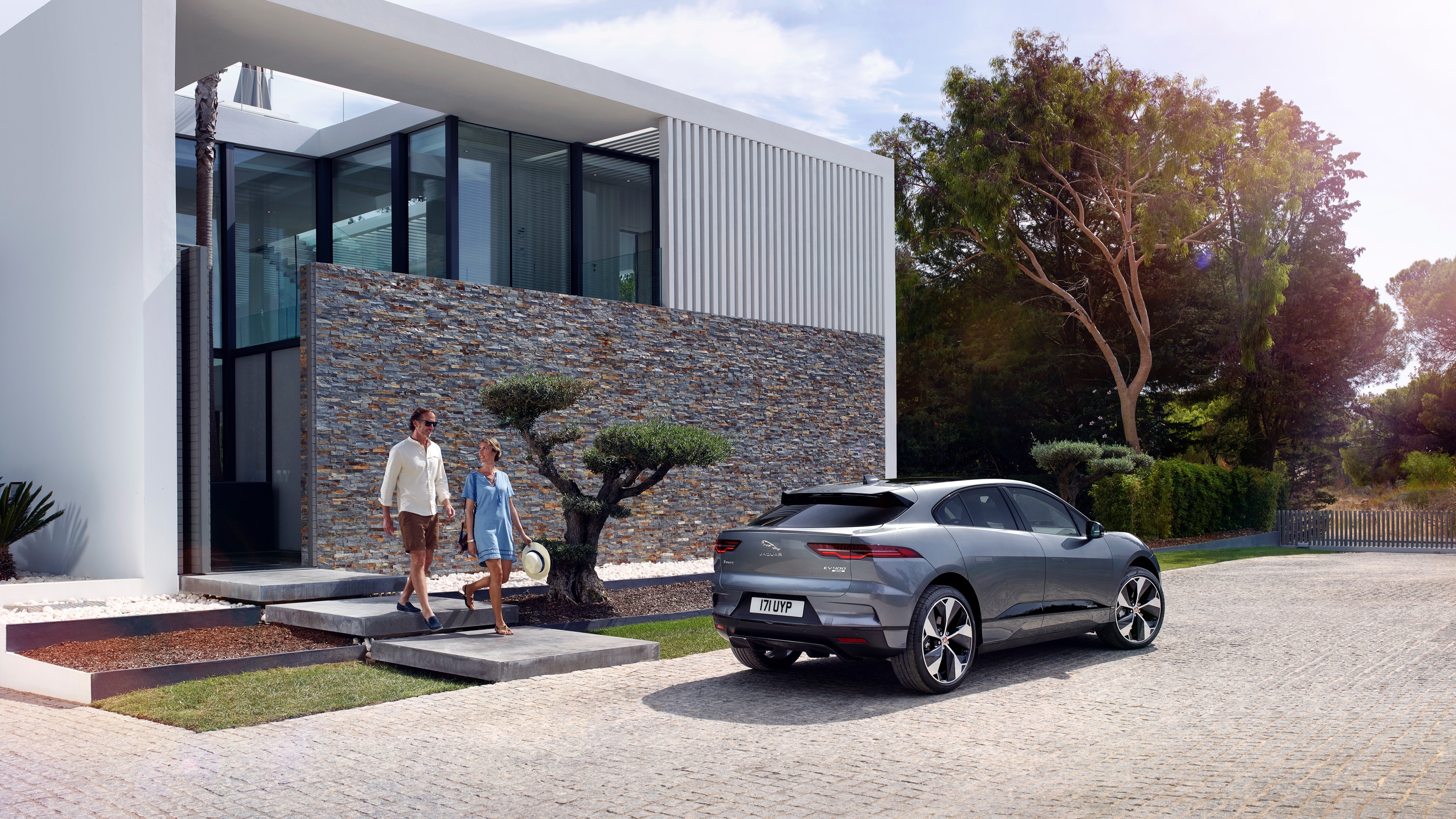 Vehicle Feature Picture