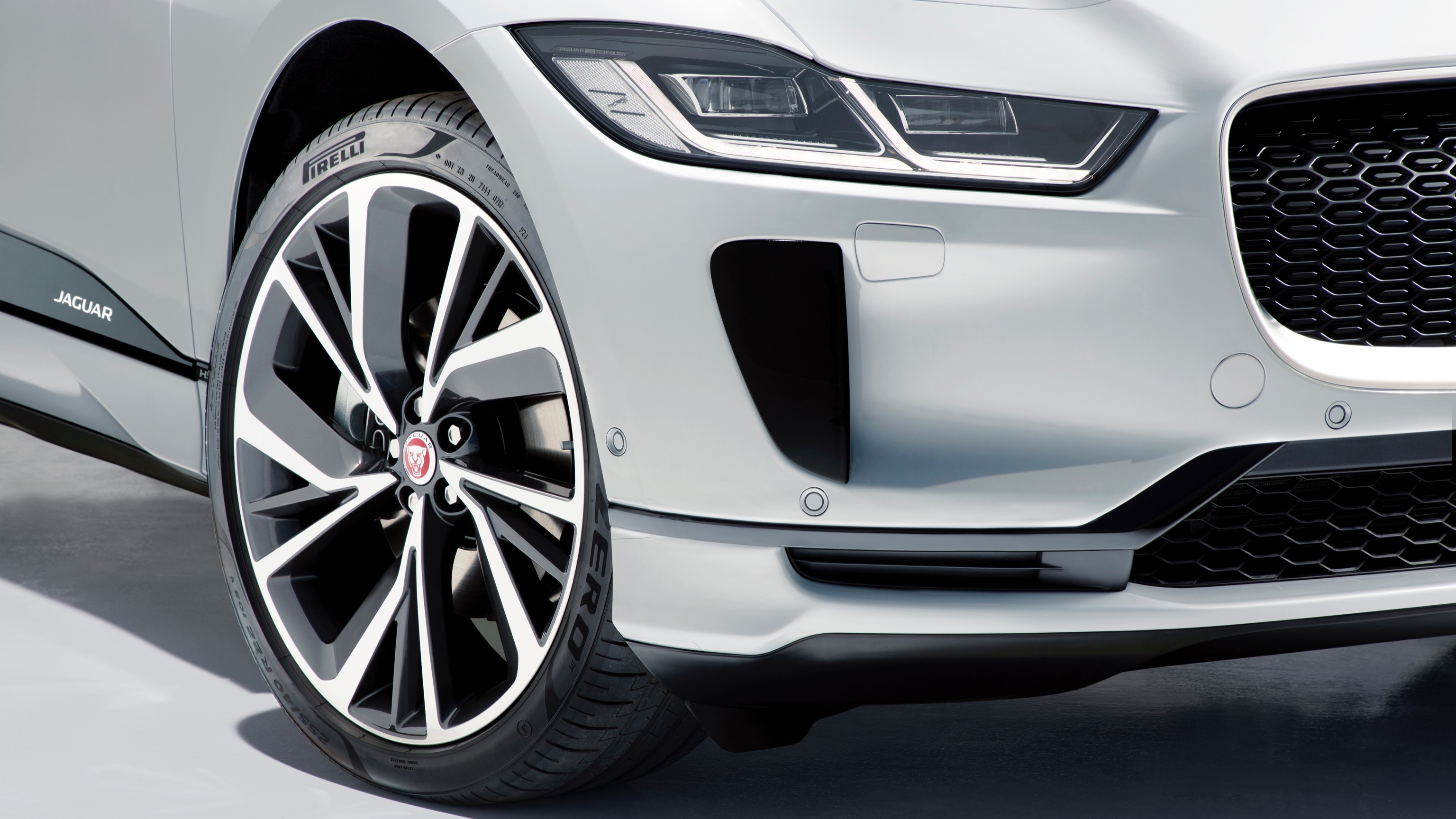 Vehicle Feature Picture