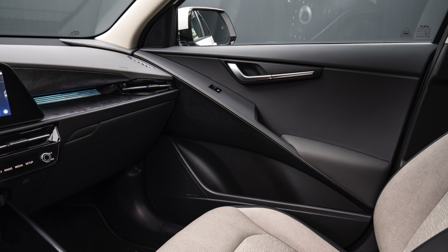 Vehicle Feature Picture