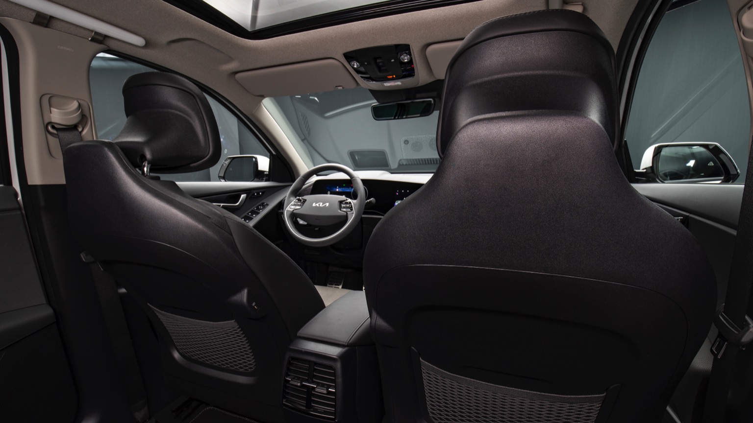 Vehicle Feature Picture