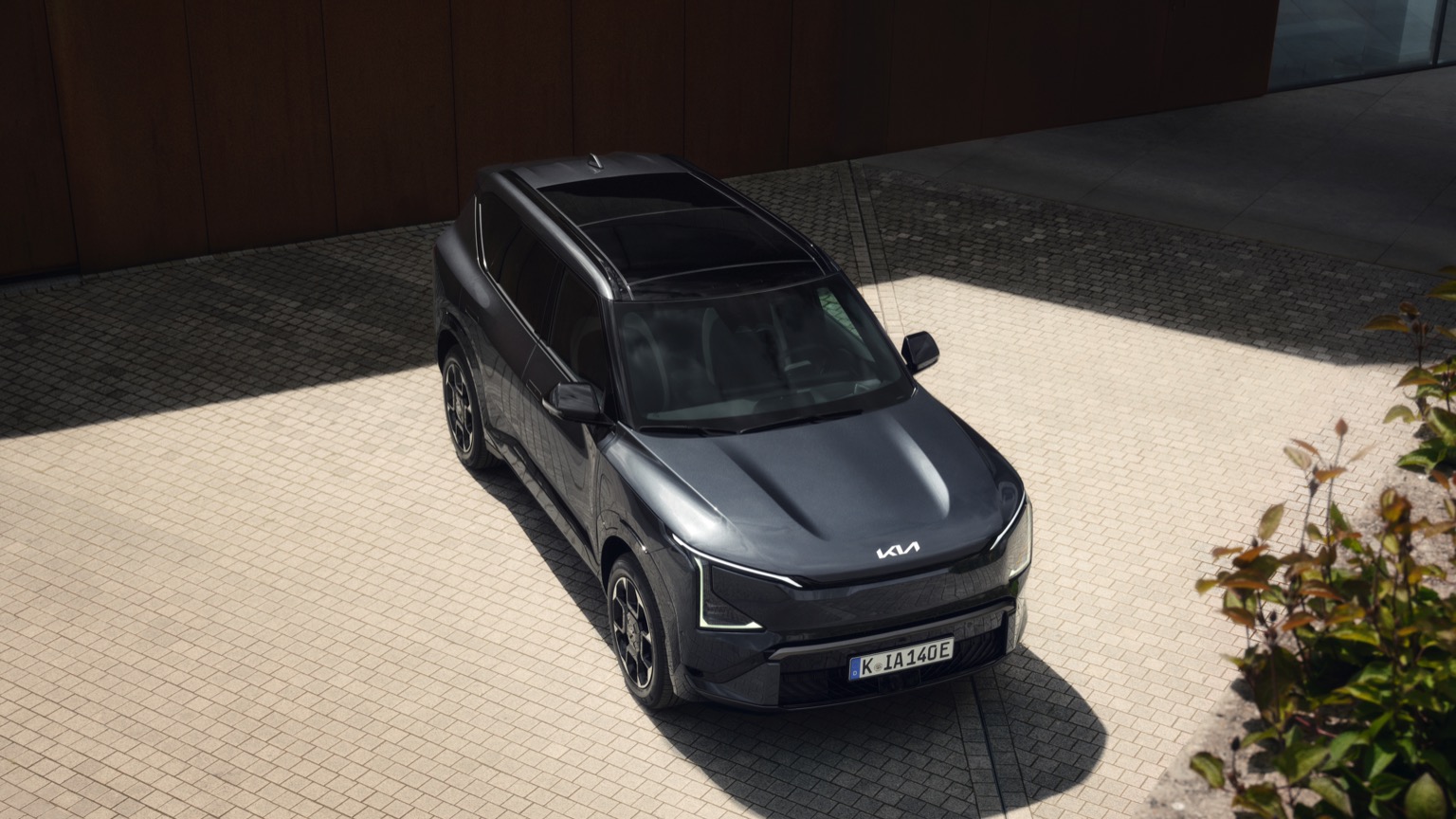 Vehicle Feature Picture