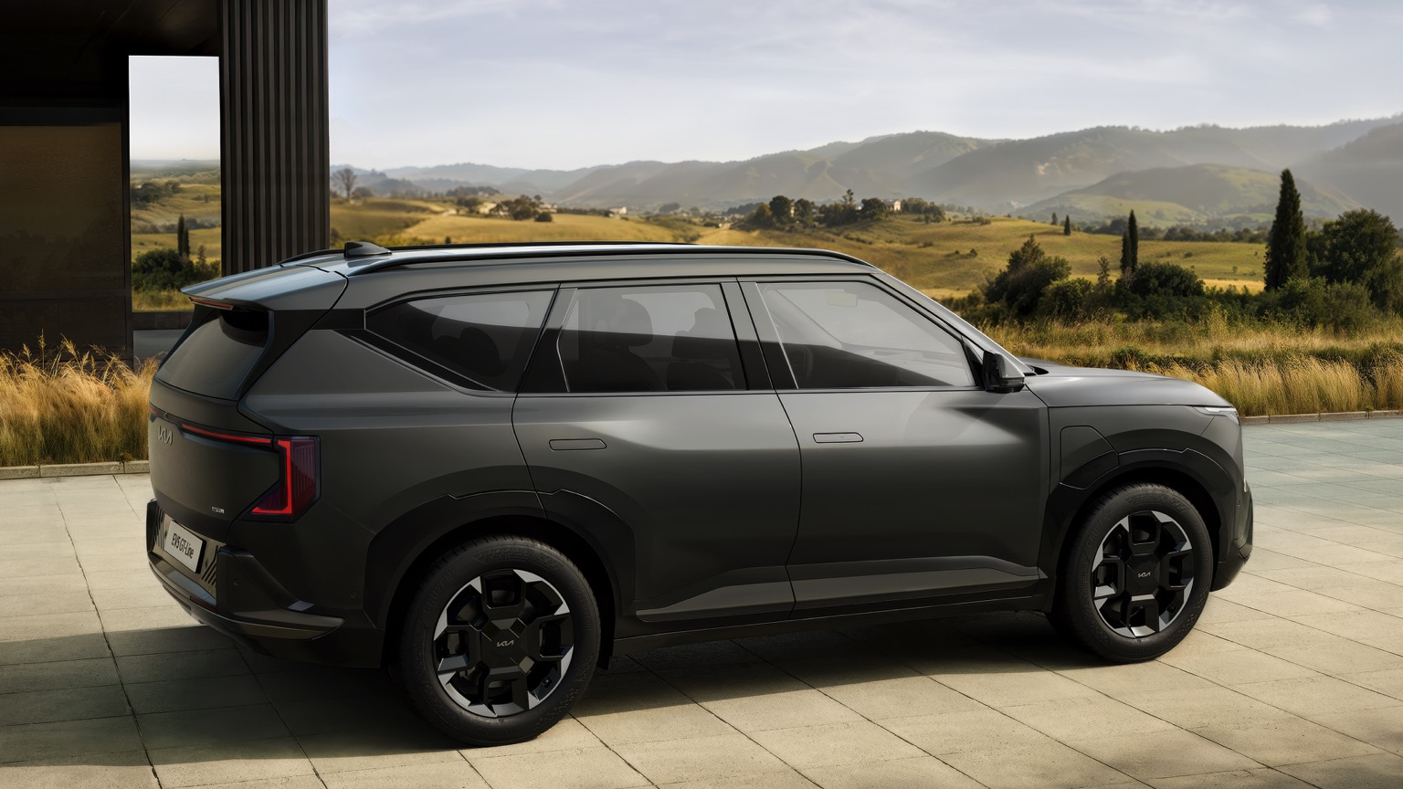 Vehicle Feature Picture