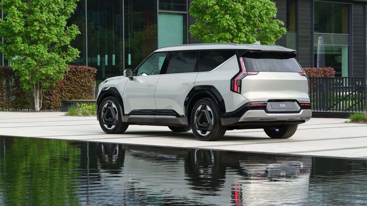 Vehicle Feature Picture