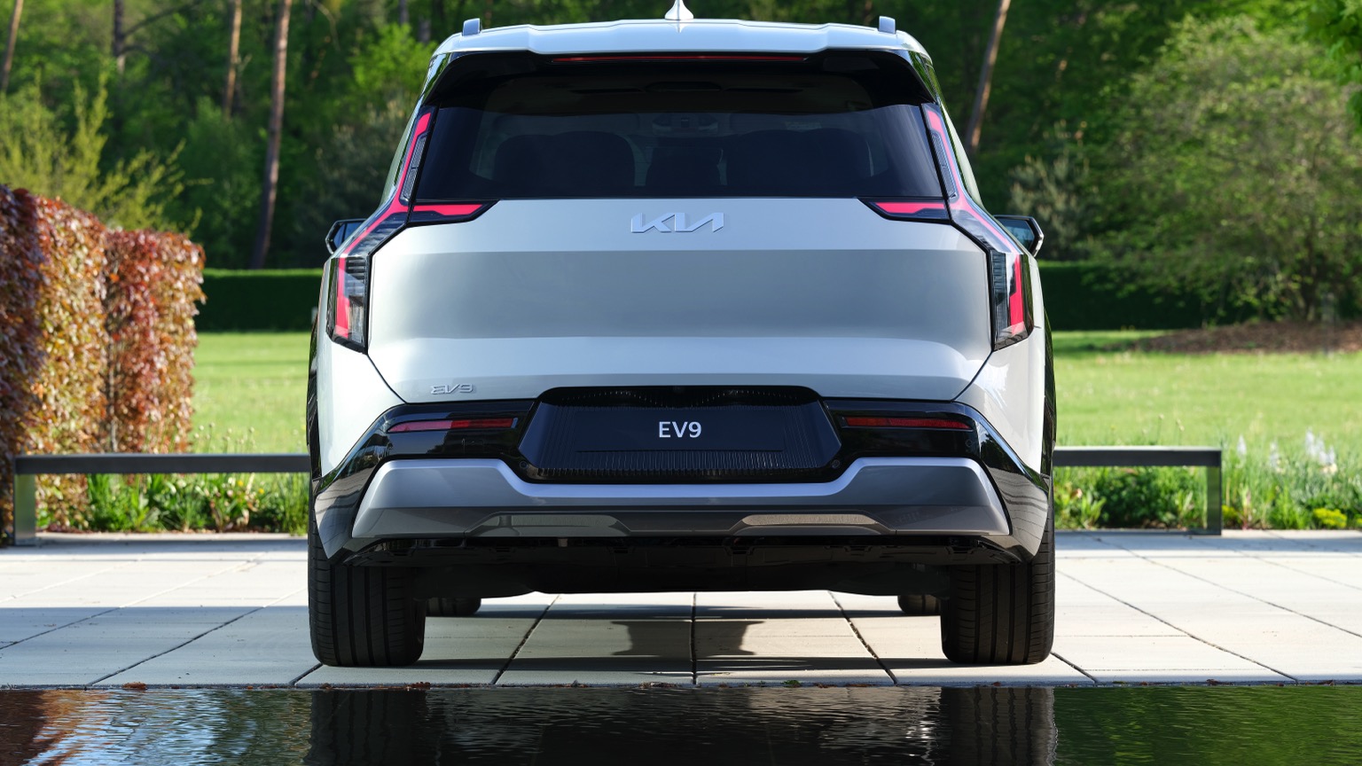 Vehicle Feature Picture