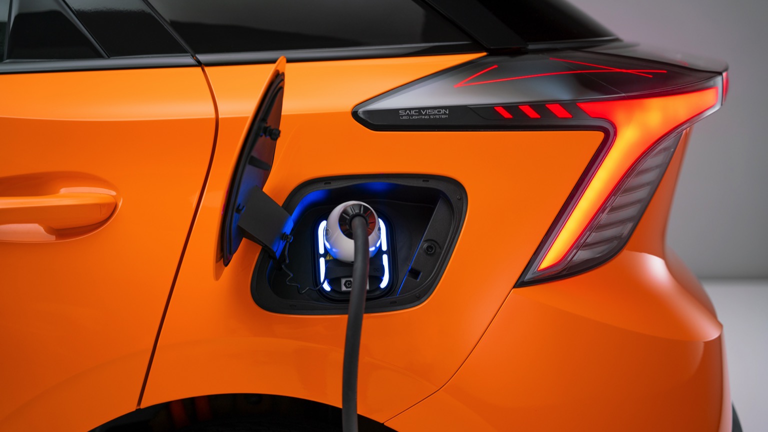 Vehicle Feature Picture