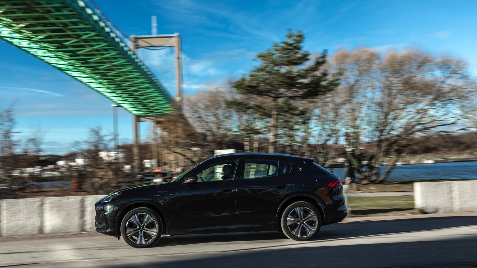 Vehicle Feature Picture