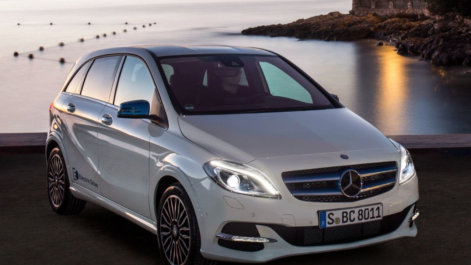 Vehicle Feature Picture