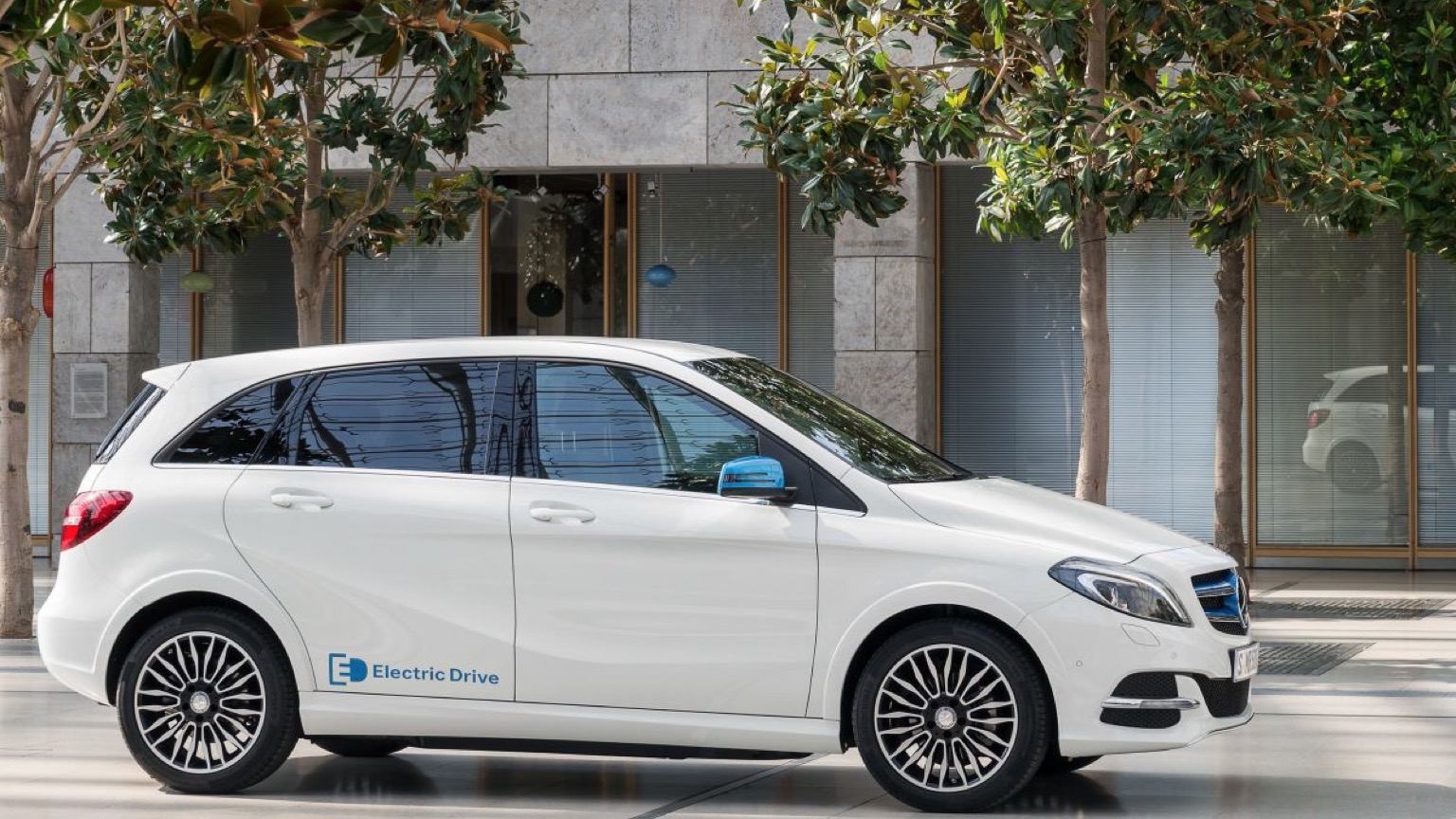 Vehicle Feature Picture