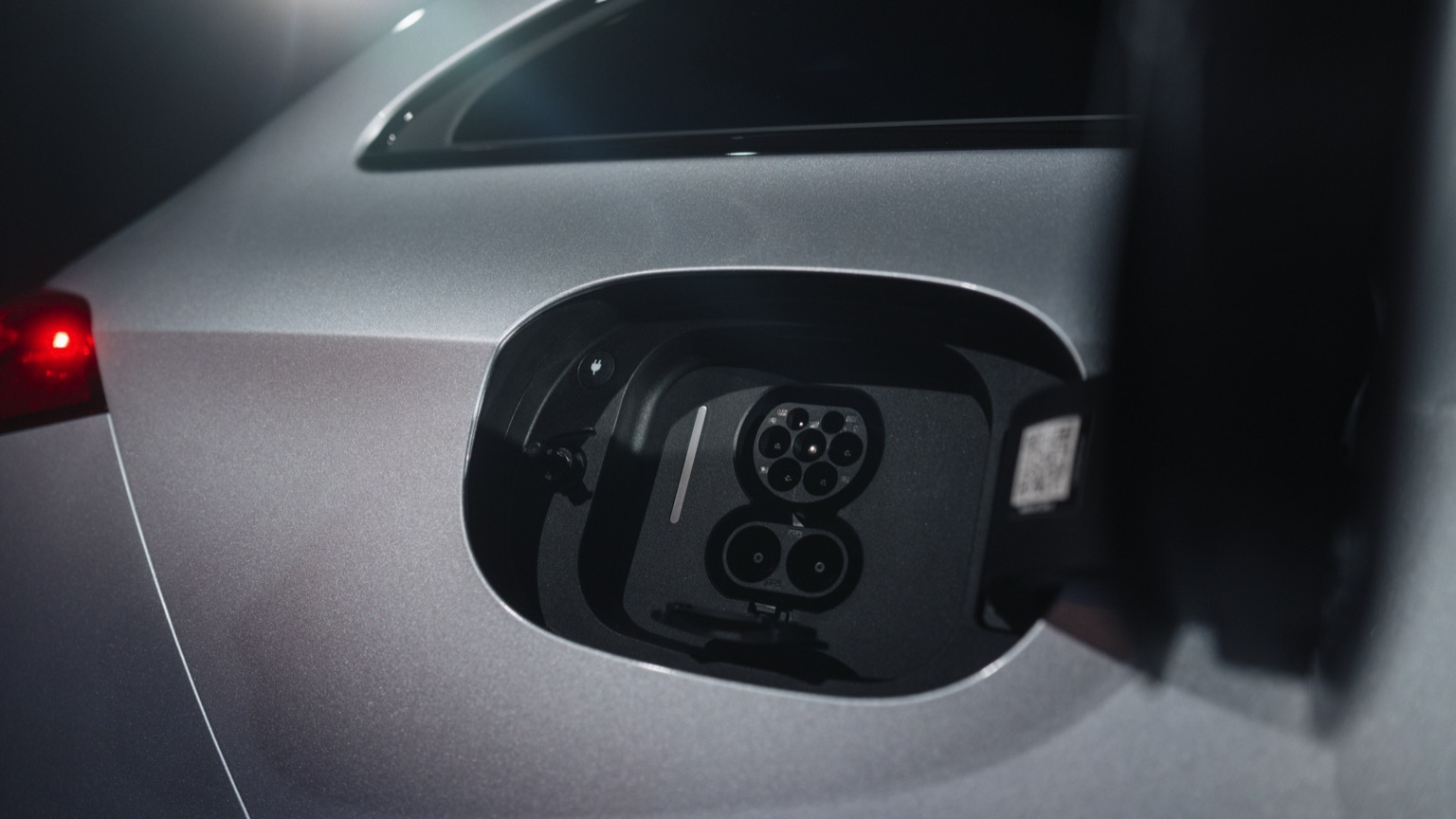 Vehicle Feature Picture