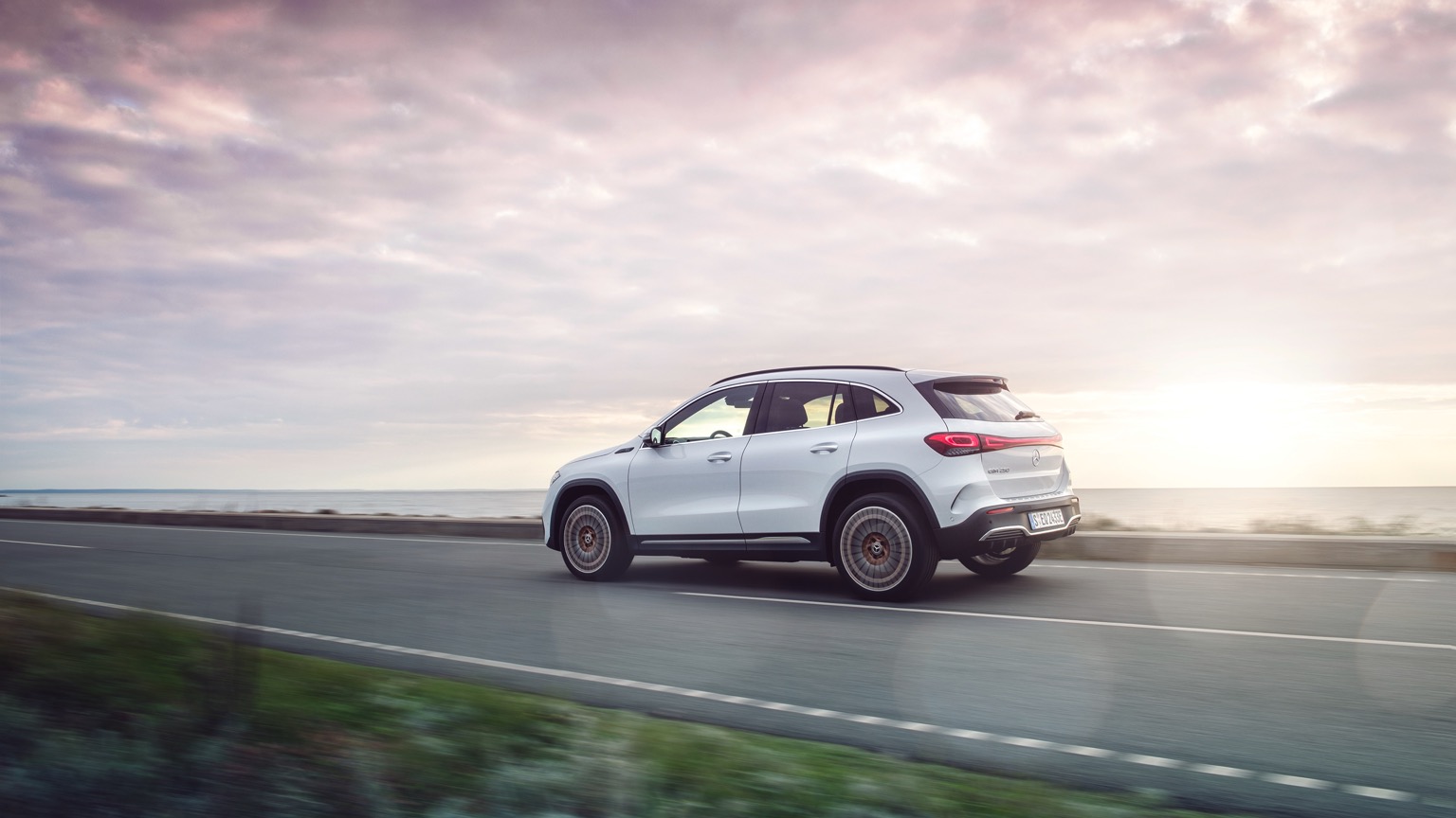 Vehicle Feature Picture