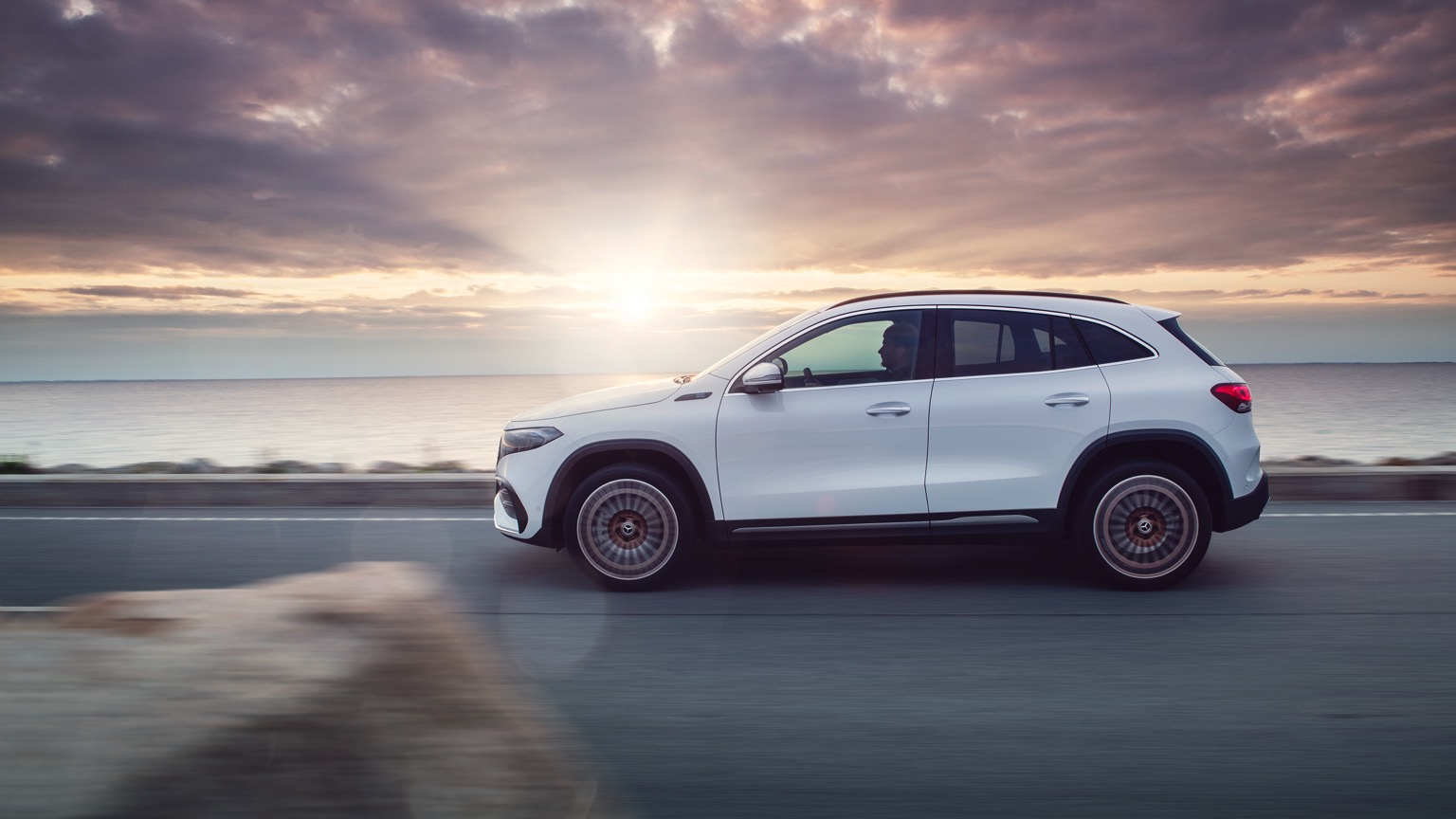 Vehicle Feature Picture