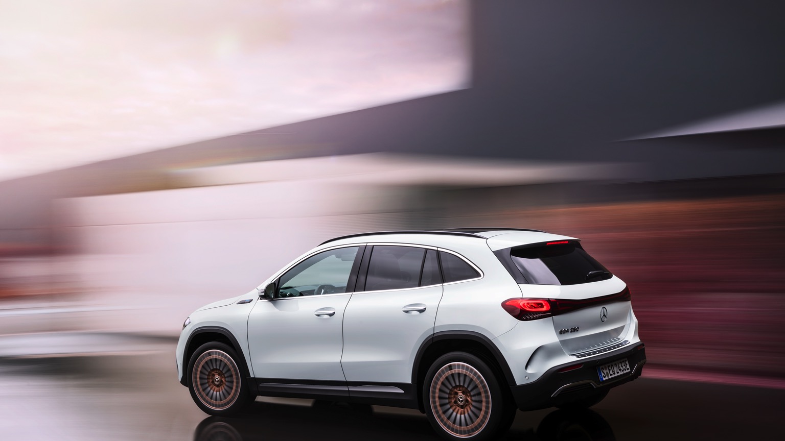 Vehicle Feature Picture