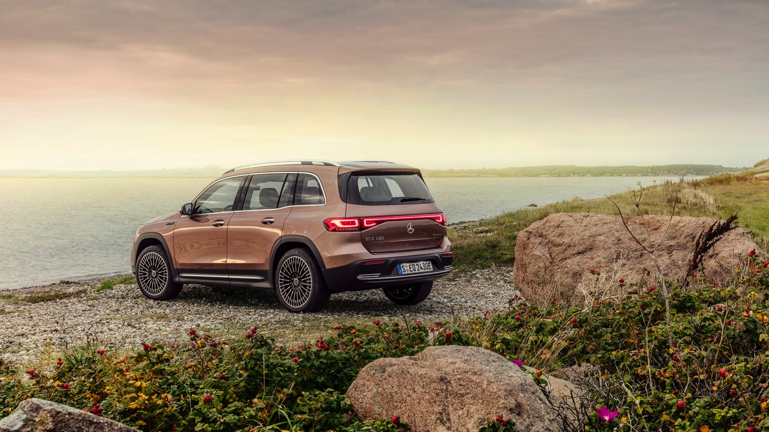 Vehicle Feature Picture