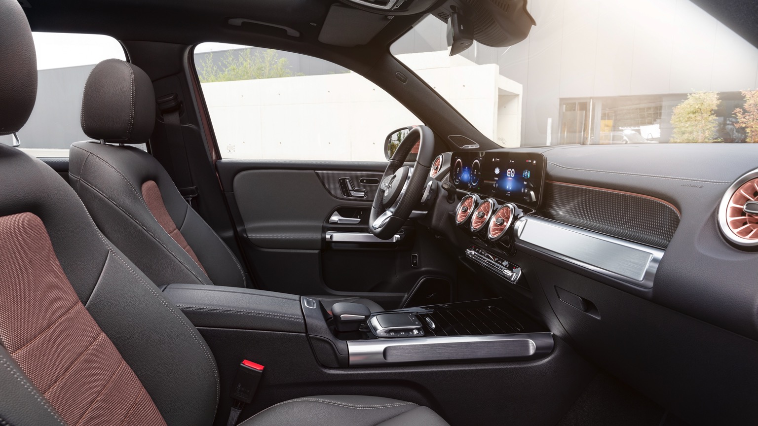 Vehicle Feature Picture