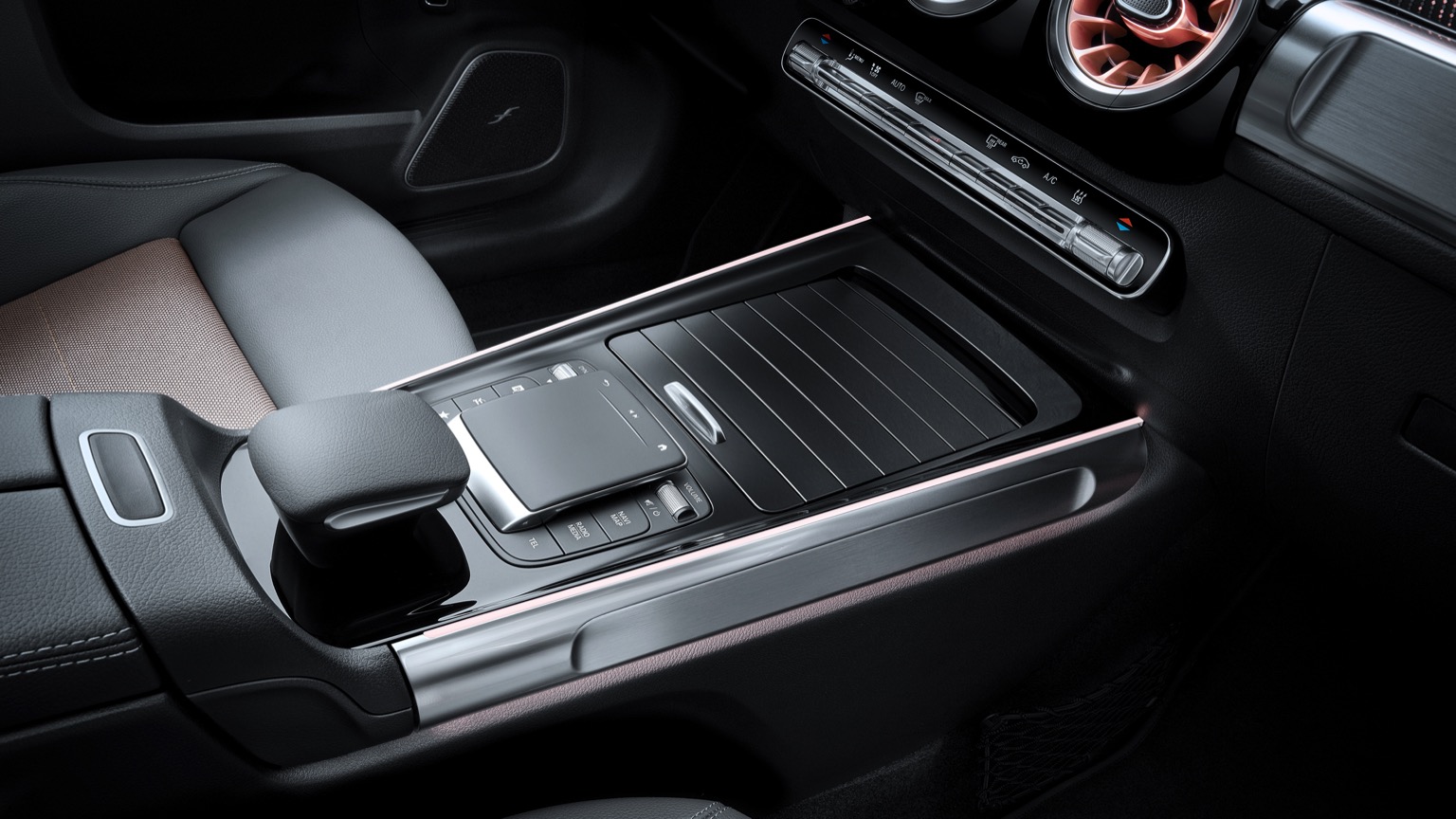 Vehicle Feature Picture