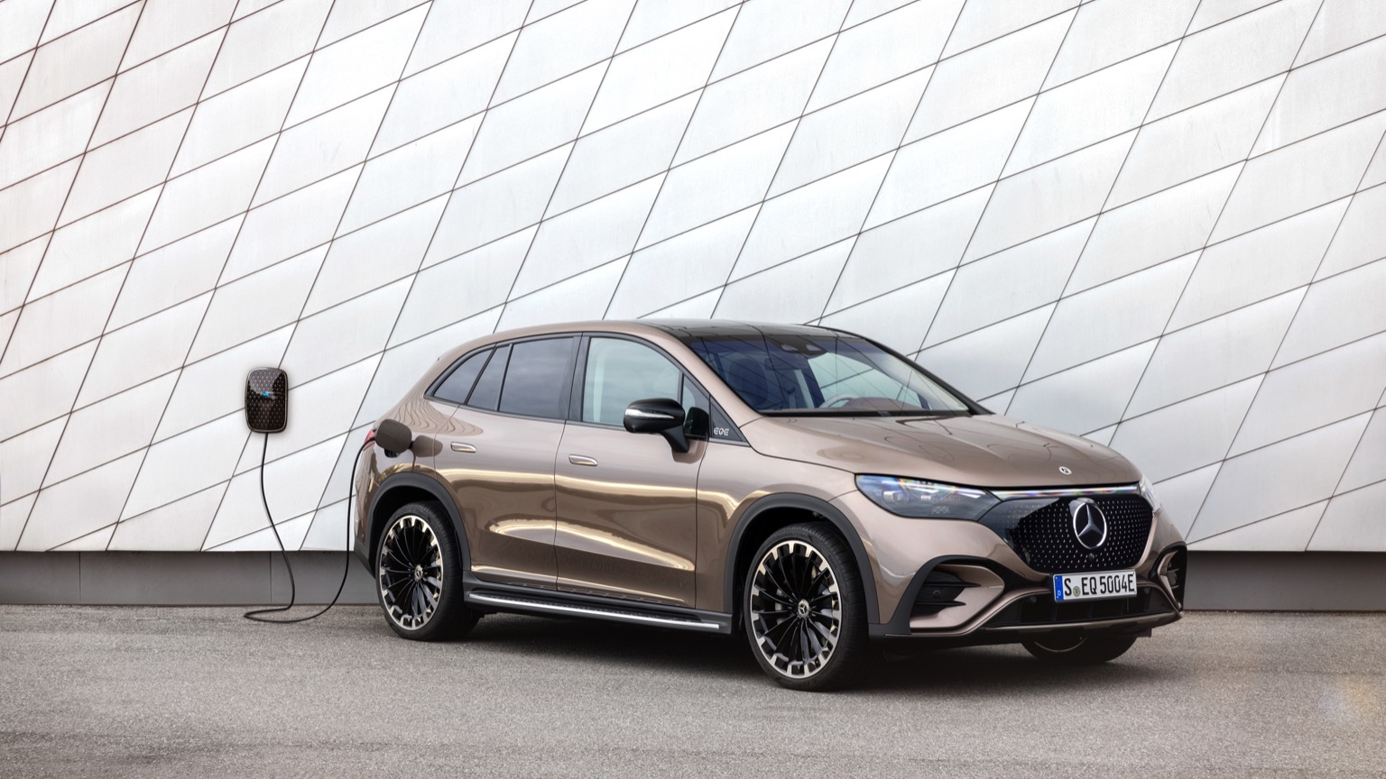 Vehicle Feature Picture