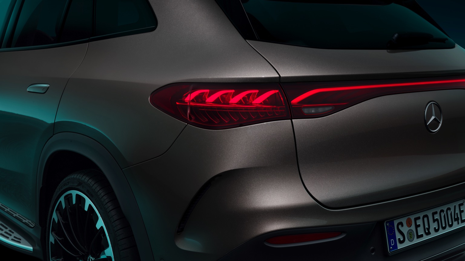 Vehicle Feature Picture