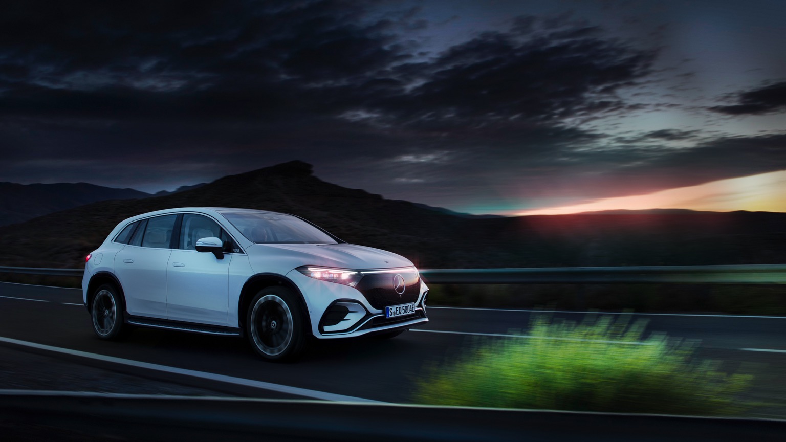 Vehicle Feature Picture