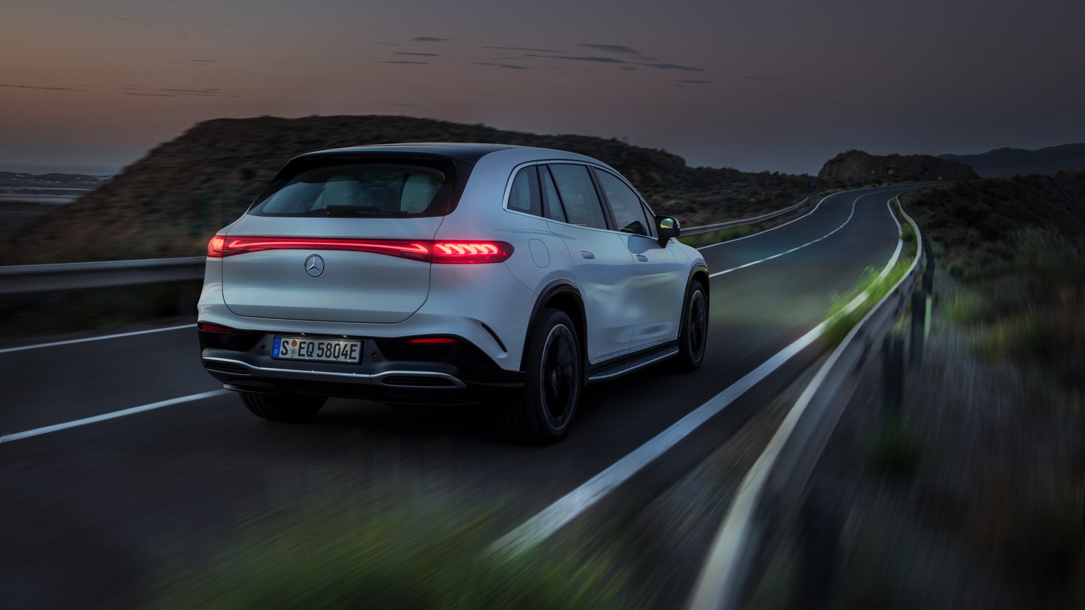 Vehicle Feature Picture