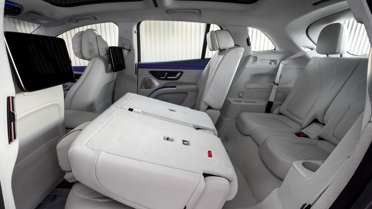 Vehicle Feature Picture