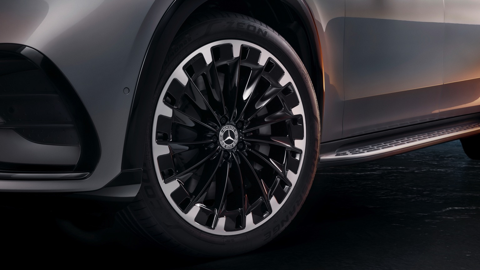 Vehicle Feature Picture