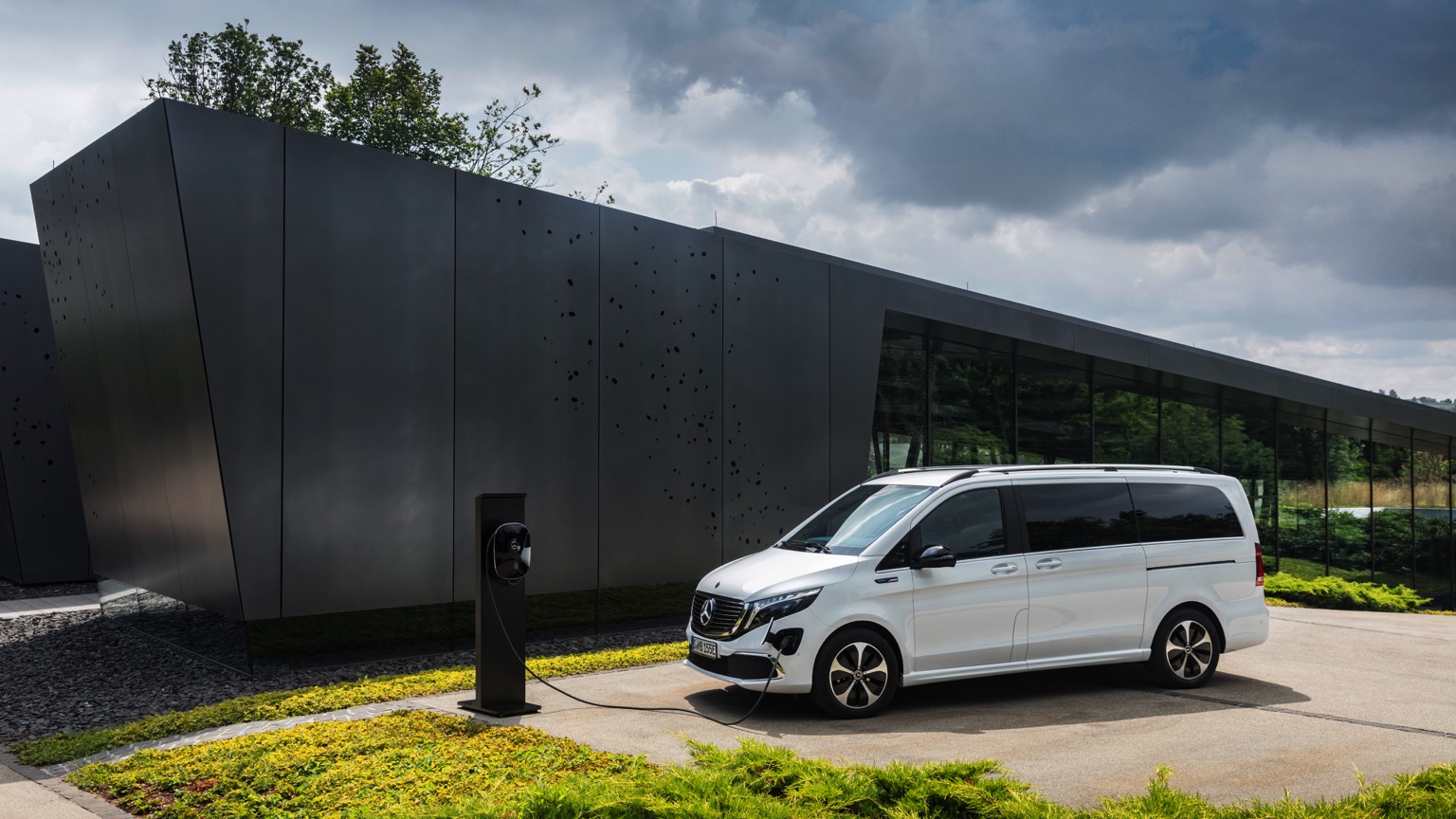 Vehicle Feature Picture