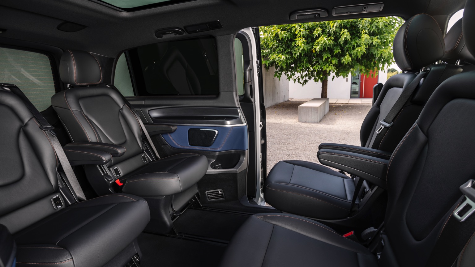 Vehicle Feature Picture