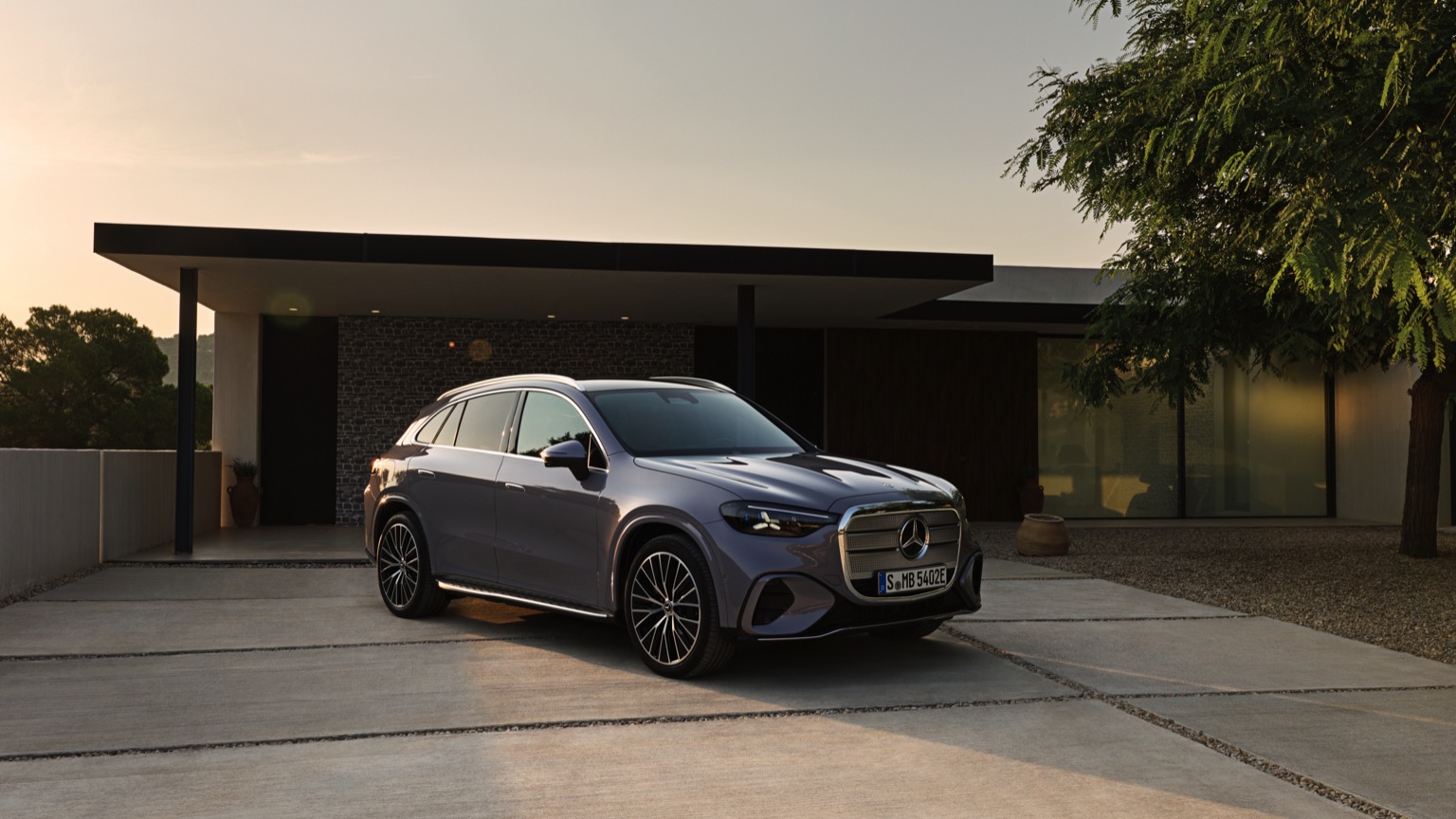 Vehicle Feature Picture