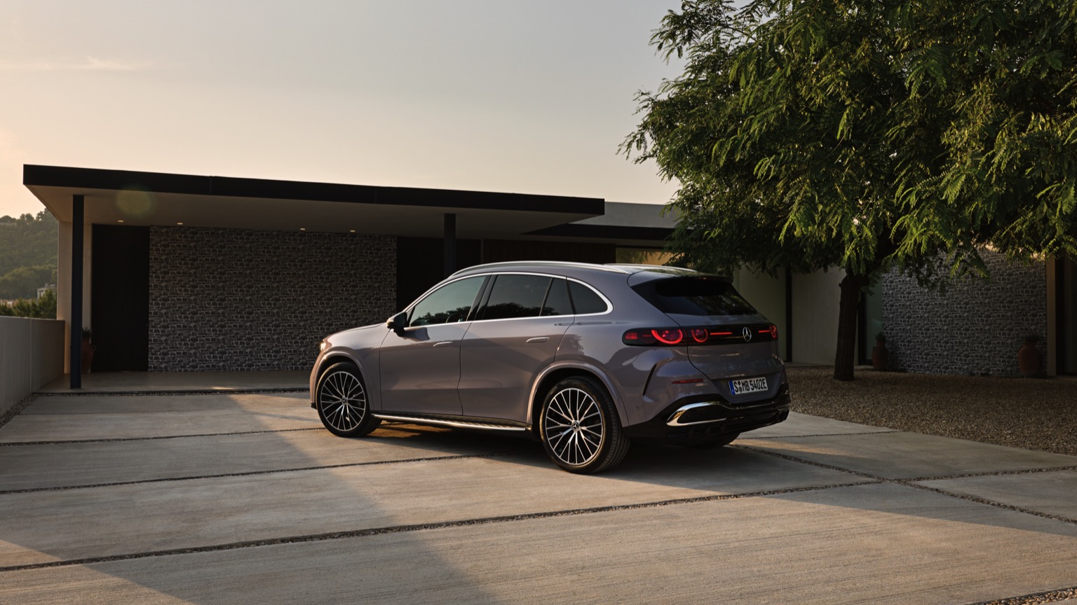 Vehicle Feature Picture