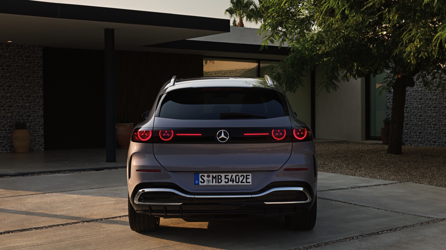 Vehicle Feature Picture