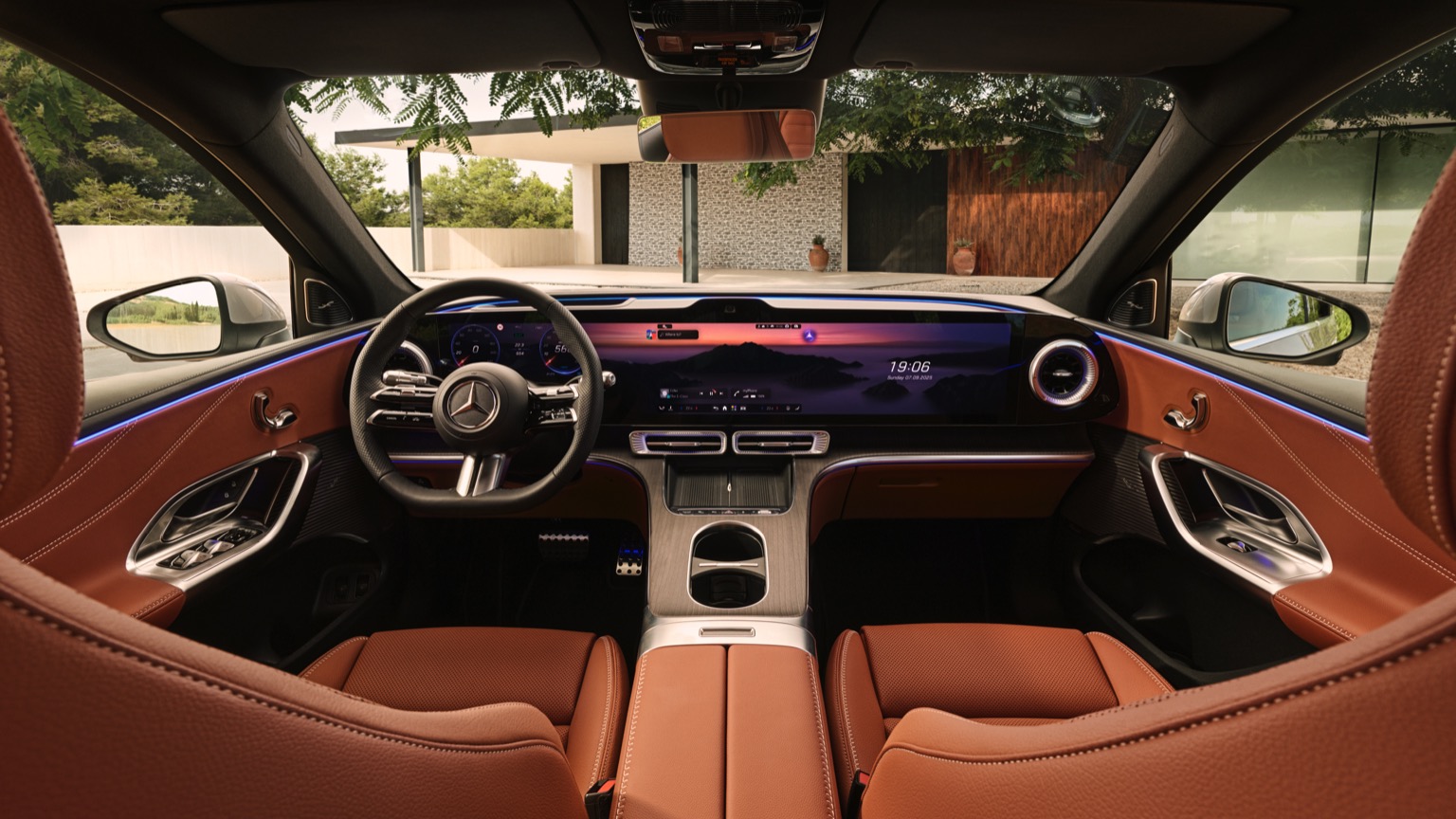 Vehicle Feature Picture