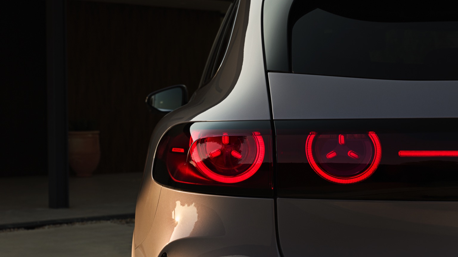 Vehicle Feature Picture