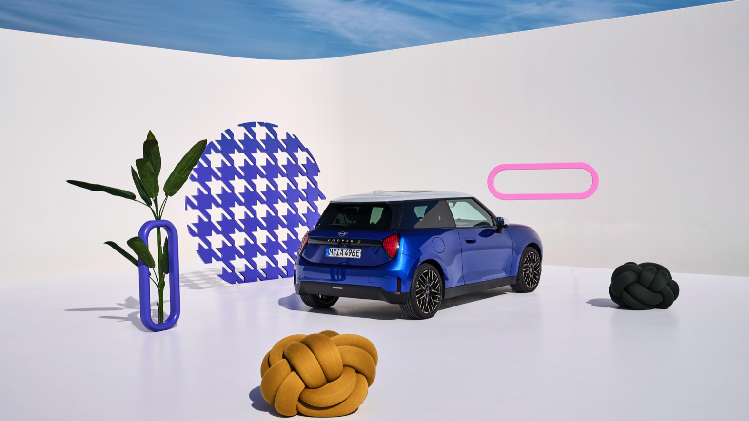 Vehicle Feature Picture