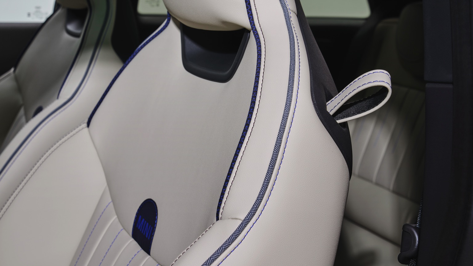 Vehicle Feature Picture