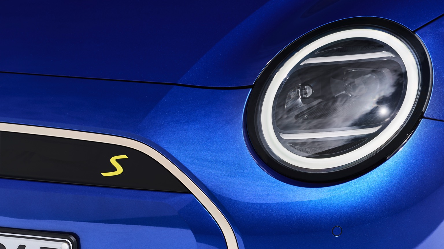 Vehicle Feature Picture