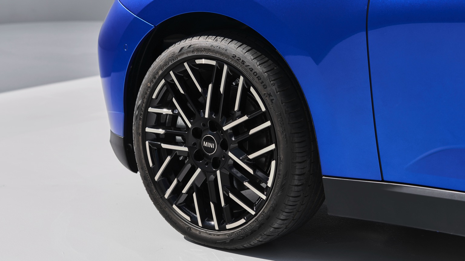 Vehicle Feature Picture