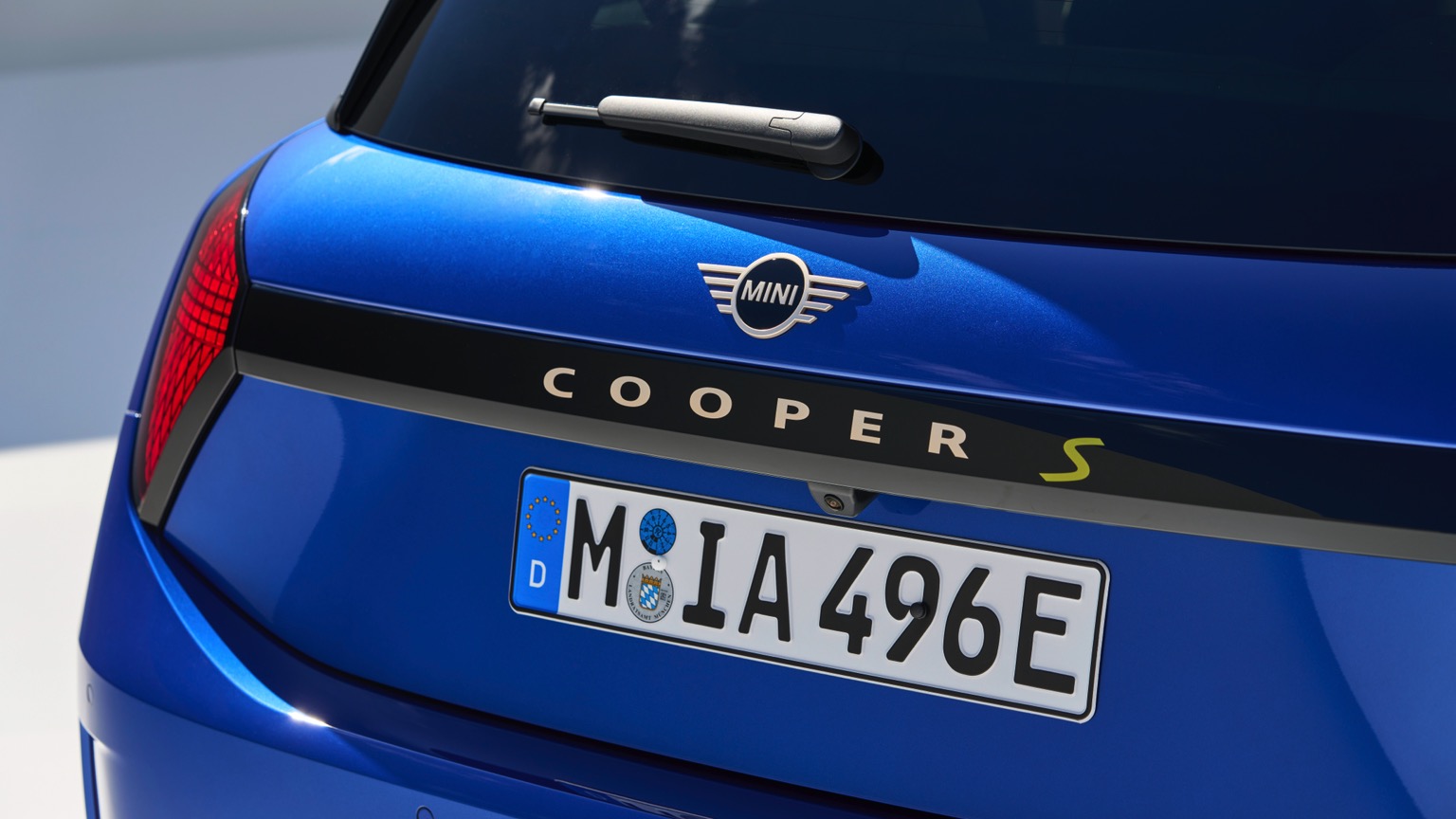 Vehicle Feature Picture