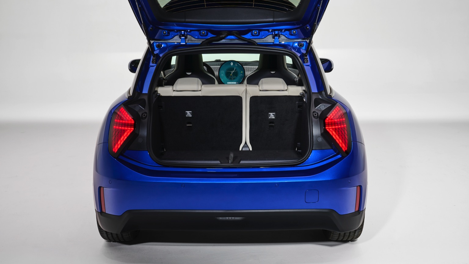 Vehicle Feature Picture