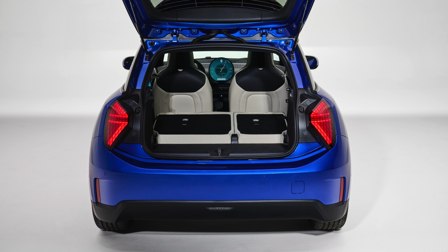 Vehicle Feature Picture